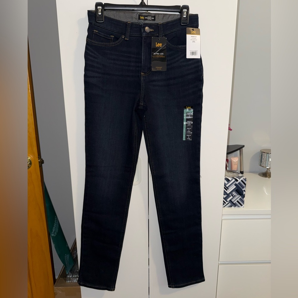 Lee Dark Blue Straight Leg Jeans size 2, new with tags